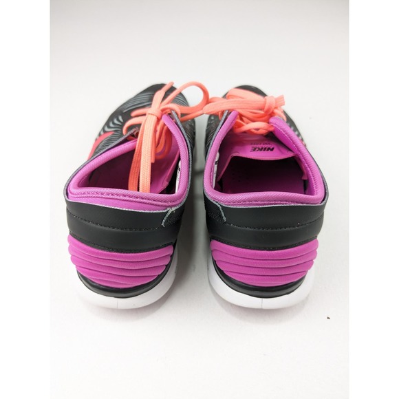 Nike Women's Free Balanza Training Sneakers - Picture 6 of 8
